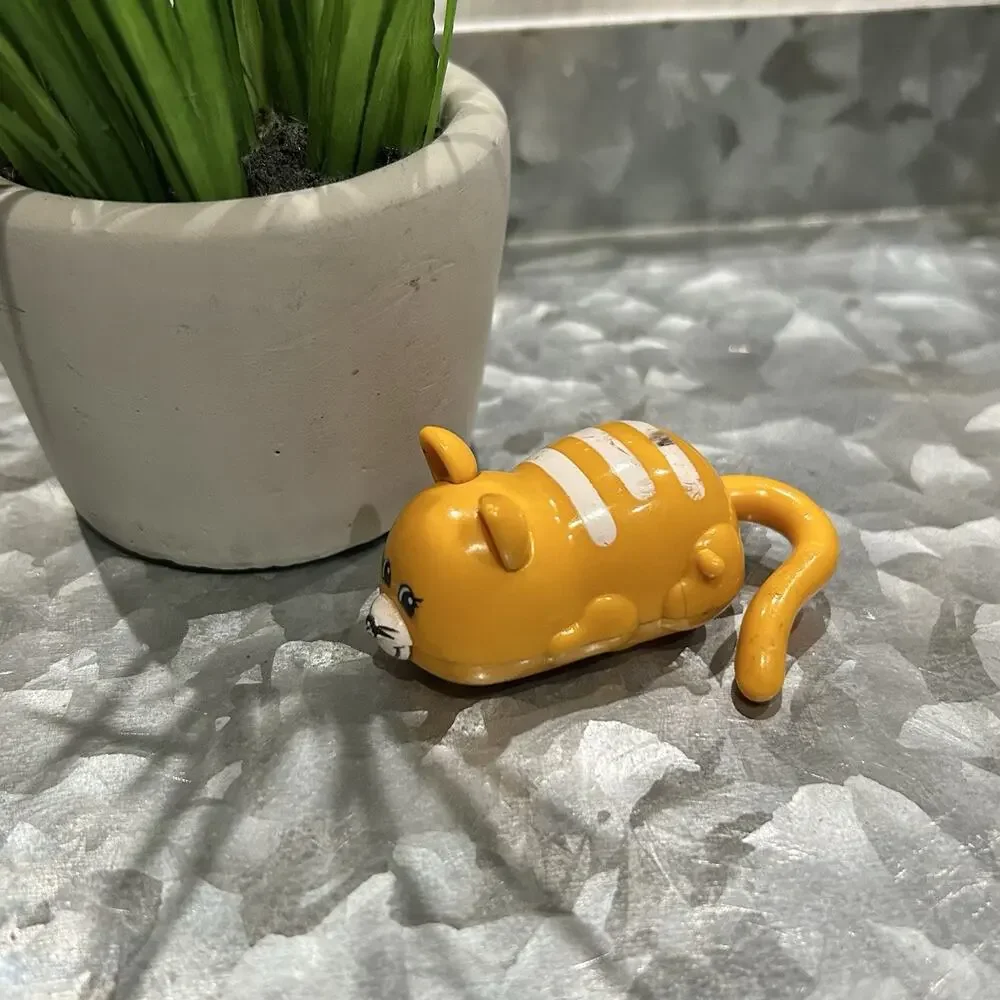 Vintage 1980's TOMY Taiwan Wind‎ Up Rollovers Orange Plastic Cat Figure Toy